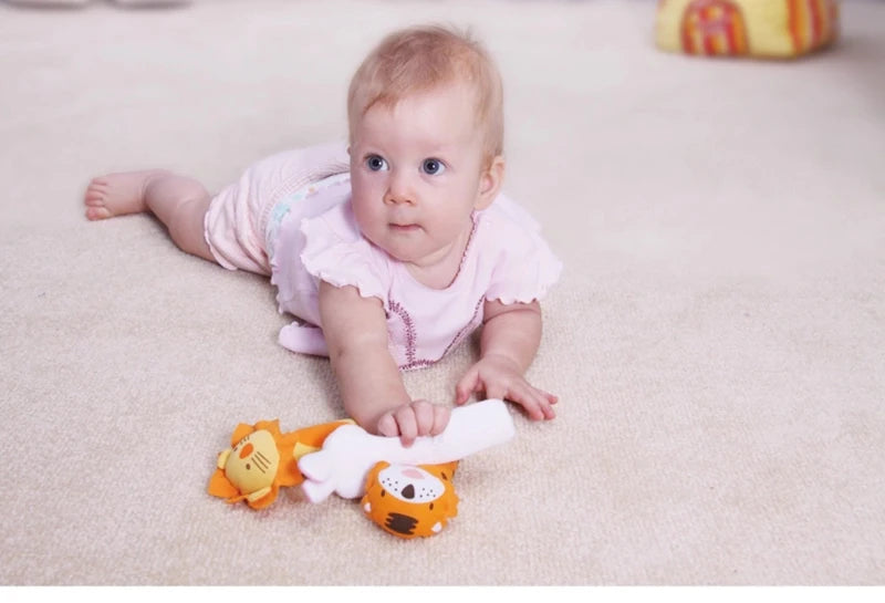 QWZ Hot Cute Baby Rattle Toys Rabbit Plush Baby Cartoon Bed Toys for Newborn 0-24 Months Educational Toy Sheep Bear Hand Bells ALPENZO