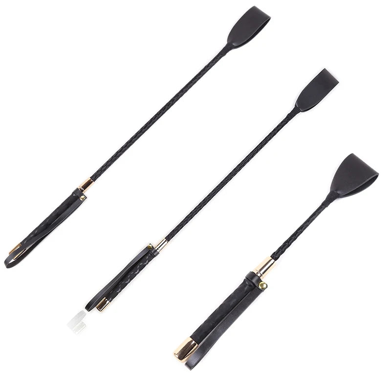 Passion Riding Training PU Leather Lightweight Durable Rattling Whip Leather Whip Equestrian Sports Outdoor Show With Handle