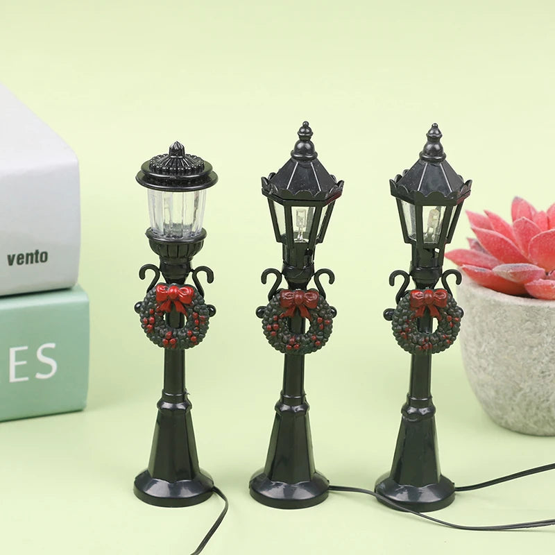 4Pcs/Set Christmas Mini Street Light Models Dollhouse Streetlight Micro-Landscape Fairy Garden Accessories ALPENZO