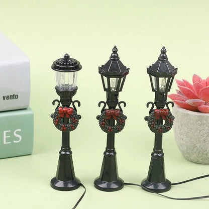 4Pcs/Set Christmas Mini Street Light Models Dollhouse Streetlight Micro-Landscape Fairy Garden Accessories ALPENZO