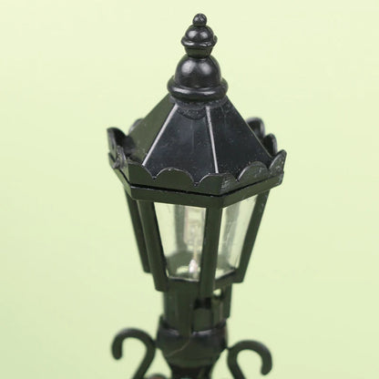 4Pcs/Set Christmas Mini Street Light Models Dollhouse Streetlight Micro-Landscape Fairy Garden Accessories ALPENZO