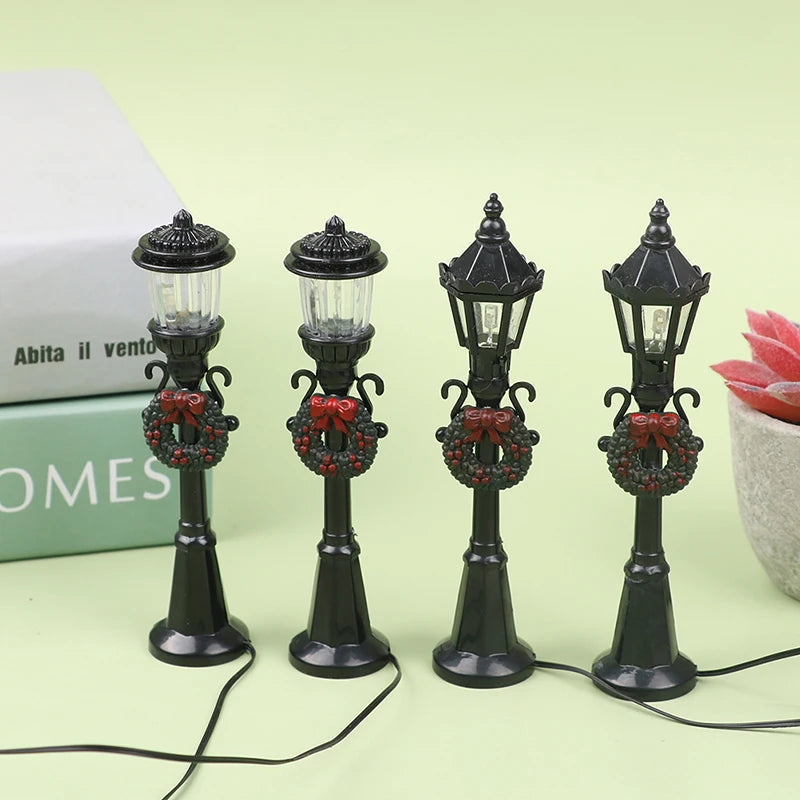 4Pcs/Set Christmas Mini Street Light Models Dollhouse Streetlight Micro-Landscape Fairy Garden Accessories ALPENZO