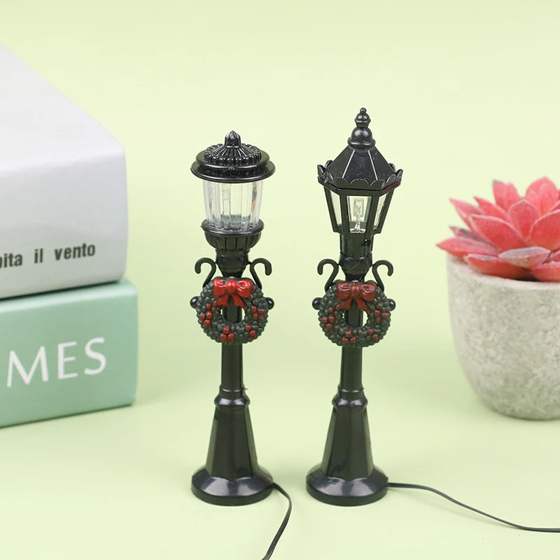 4Pcs/Set Christmas Mini Street Light Models Dollhouse Streetlight Micro-Landscape Fairy Garden Accessories ALPENZO