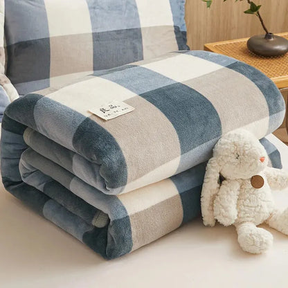 Extra Soft Flannel Blanket Thickened Nap Air Conditioning Blanket - ALPENZO