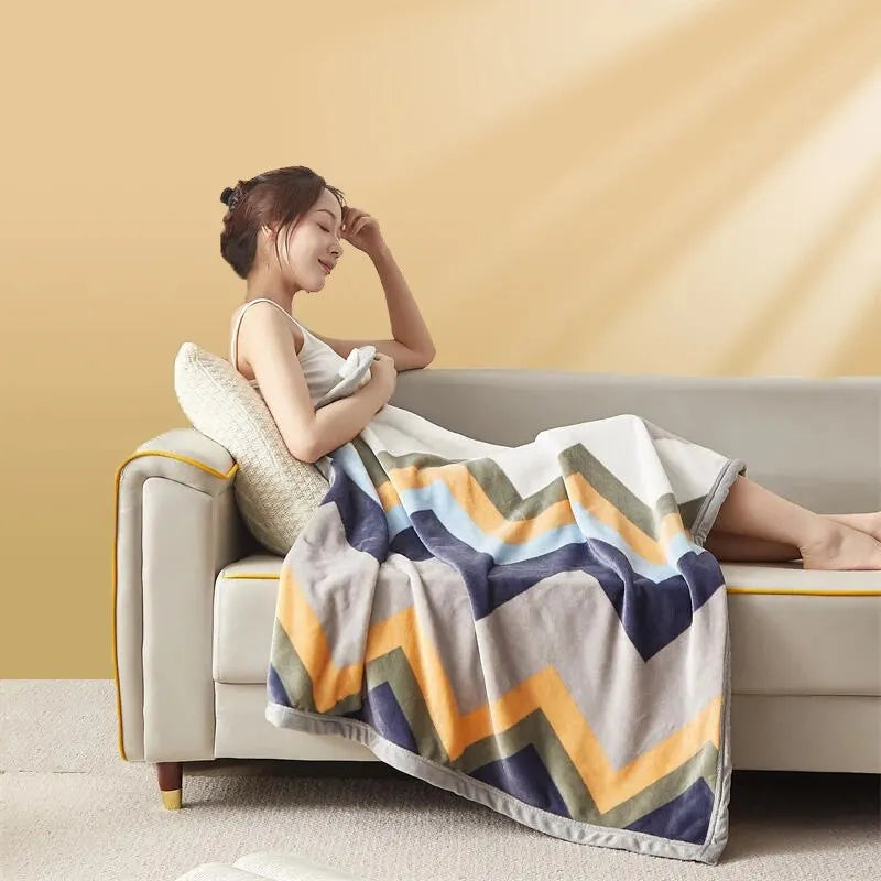 Extra Soft Flannel Blanket Thickened Nap Air Conditioning Blanket - ALPENZO